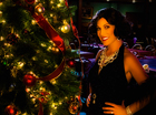 Orlando Dinner Show Photo - Jewell at Christmas